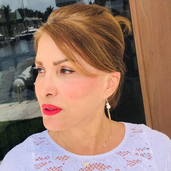 Meet your Posher, Vida - Picture 1 of 1